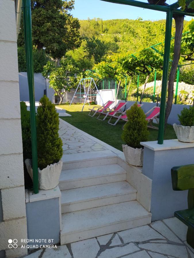 Holiday Home Zezevica Šestanovac Buitenkant foto