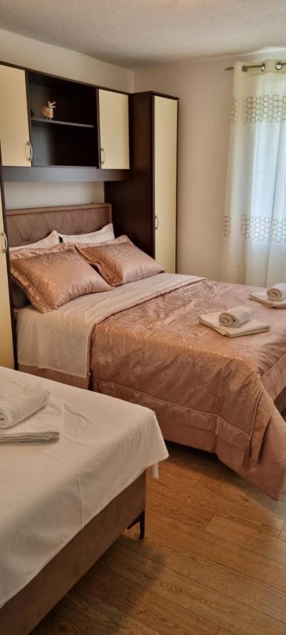 Holiday Home Zezevica Šestanovac Buitenkant foto