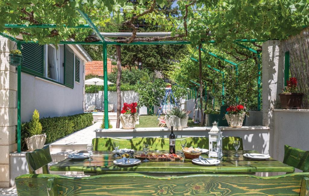 Holiday Home Zezevica Šestanovac Buitenkant foto